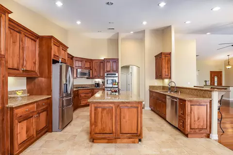 42165 Silverpuffs Dr, Lancaster, CA 93536 photo 12