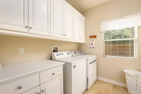 42165 Silverpuffs Dr, Lancaster, CA 93536 photo 26