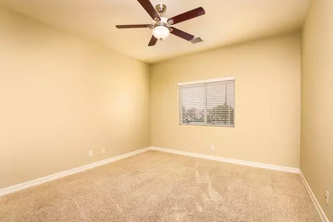 42165 Silverpuffs Dr, Lancaster, CA 93536 photo 19