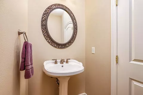 42165 Silverpuffs Dr, Lancaster, CA 93536 photo 18