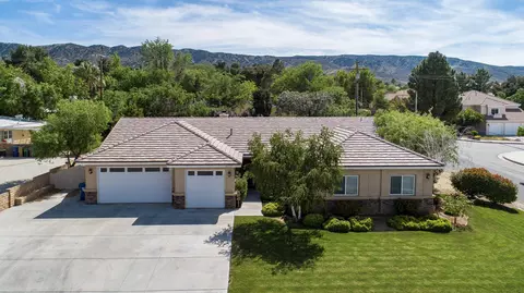 42165 Silverpuffs Dr, Lancaster, CA 93536 photo 37