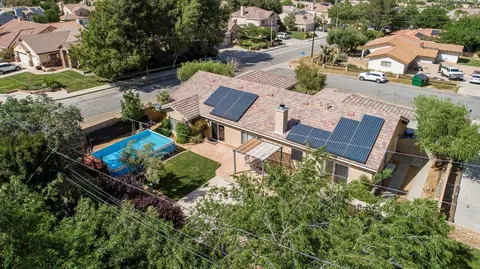 42165 Silverpuffs Dr, Lancaster, CA 93536 photo 41