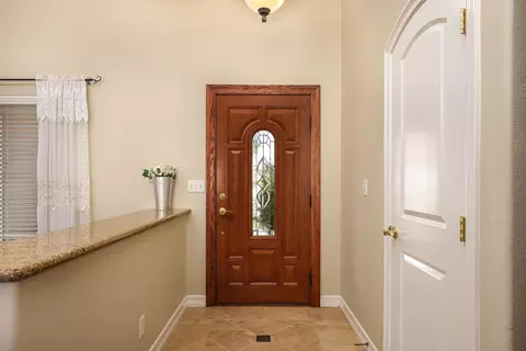 42165 Silverpuffs Dr, Lancaster, CA 93536 photo 6