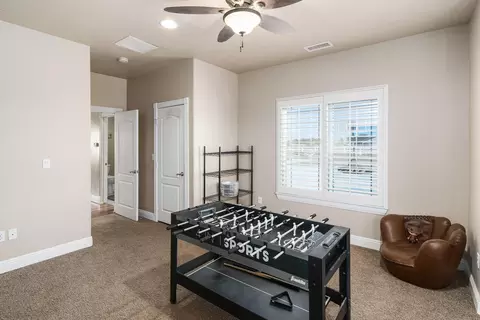 8827 W Avenue D2, Lancaster, CA 93536 photo 25