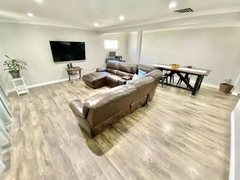 45104 Lorimer Ave, Lancaster, CA 93534 photo 2