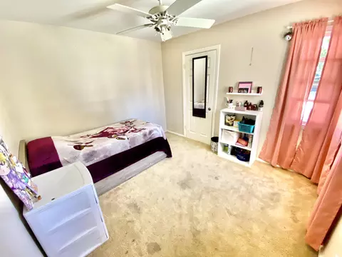 45104 Lorimer Ave, Lancaster, CA 93534 photo 9