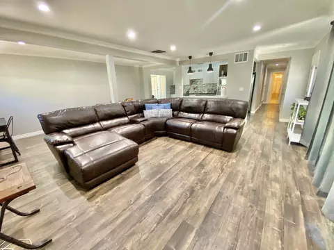 45104 Lorimer Ave, Lancaster, CA 93534 photo 3
