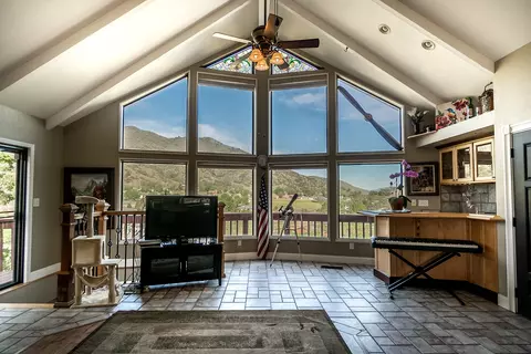 26501 Brian Pl, Tehachapi, CA 93561 photo 3