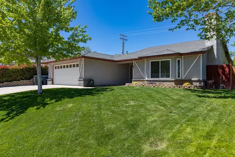 1361 Tanglewood Dr, Tehachapi, CA 93561 photo 3