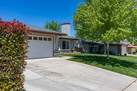 1361 Tanglewood Dr, Tehachapi, CA 93561 photo 4