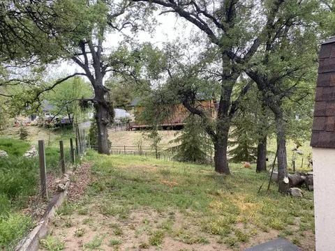 17895 St Moritz Dr, Tehachapi, CA 93561 photo 4