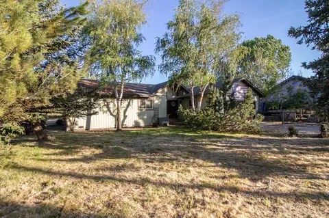 30060 Lower Valley Rd N, Tehachapi, CA 93561 photo 3