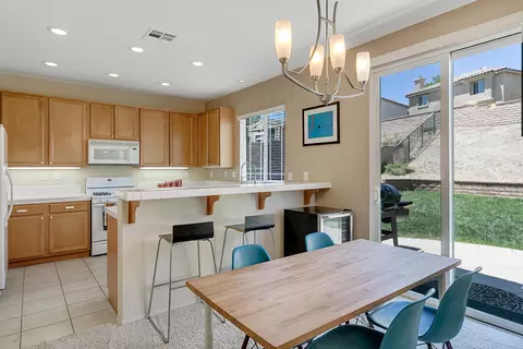 37407 Hazelnut Pl, Palmdale, CA 93551 photo 12