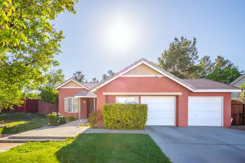 36753 Caldron St, Palmdale, CA 93552 photo 1