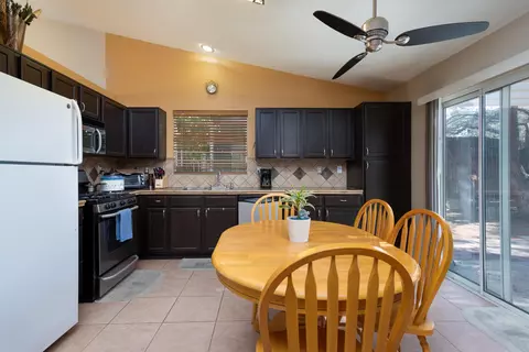 36753 Caldron St, Palmdale, CA 93552 photo 9