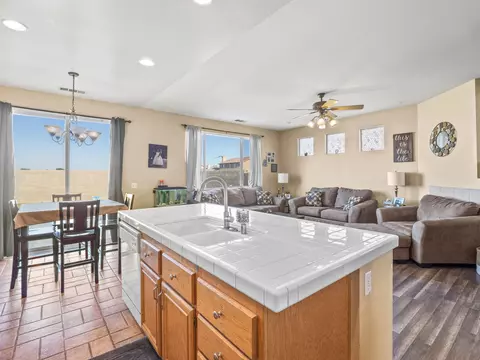 45738 Coventry St, Lancaster, CA 93534 photo 19
