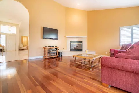 4019 Dee Dee Ct, Lancaster, CA 93536 photo 4