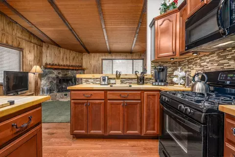 532 Vista Ave, Sugarloaf, CA 92386 photo 7