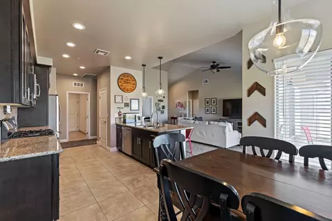 28120 Braeburn Pl, Tehachapi, CA 93561 photo 10