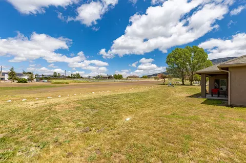 28120 Braeburn Pl, Tehachapi, CA 93561 photo 24