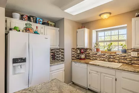 43635 Park Ave, Lancaster, CA 93534 photo 5