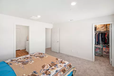 2057 E Newgrove St, Lancaster, CA 93535 photo 11