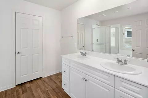 2057 E Newgrove St, Lancaster, CA 93535 photo 12