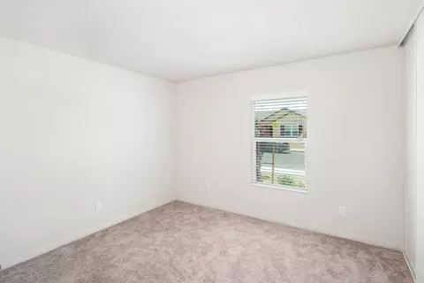 2057 E Newgrove St, Lancaster, CA 93535 photo 15