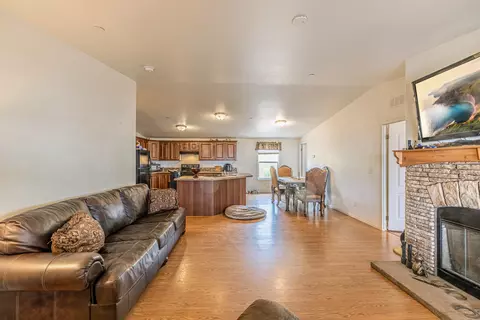 3220 Dwight Lee St, Acton, CA 93510 photo 3