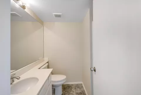 45145 Biscay St, Lancaster, CA 93535 photo 9