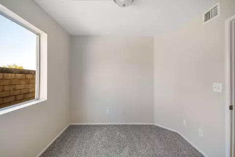 45145 Biscay St, Lancaster, CA 93535 photo 8