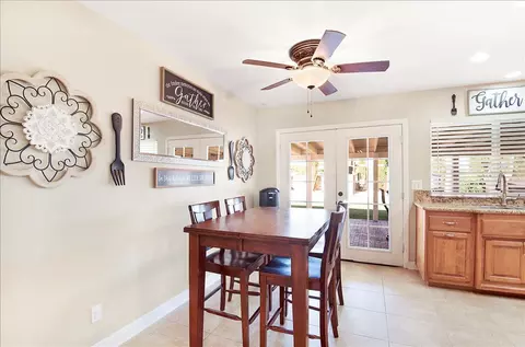 43155 Lorraine St, Lancaster, CA 93536 photo 4