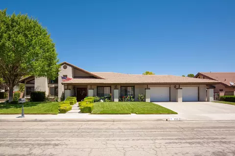 2517 Ryans Pl, Lancaster, CA 93536 photo 1