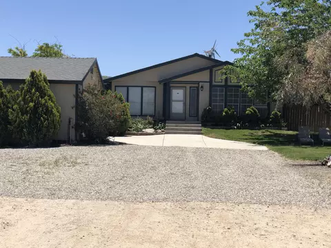 49614 W 259th St, Lancaster, CA 93536 photo 2