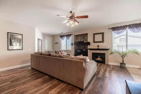 1404 Alder Ave, Tehachapi, CA 93561 photo 4