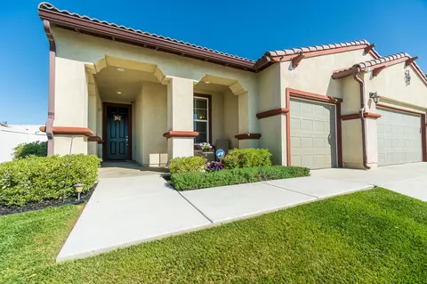 1404 Alder Ave, Tehachapi, CA 93561 photo 2