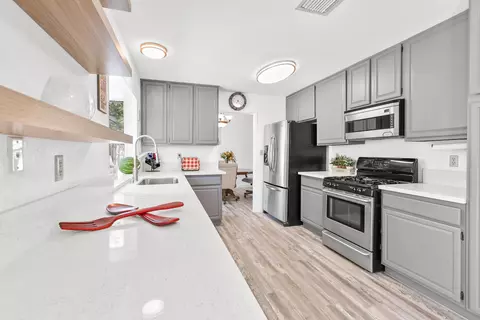2589 Bottle Tree Dr, Palmdale, CA 93550 photo 10