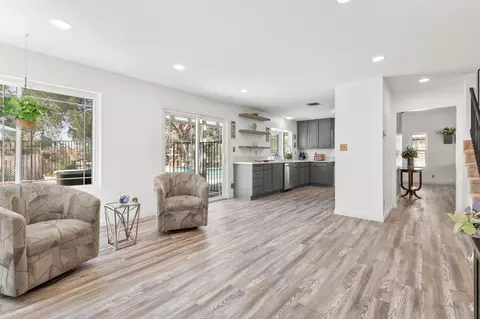 2589 Bottle Tree Dr, Palmdale, CA 93550 photo 8
