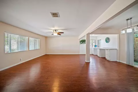 42989 E 150th St, Lancaster, CA 93535 photo 4