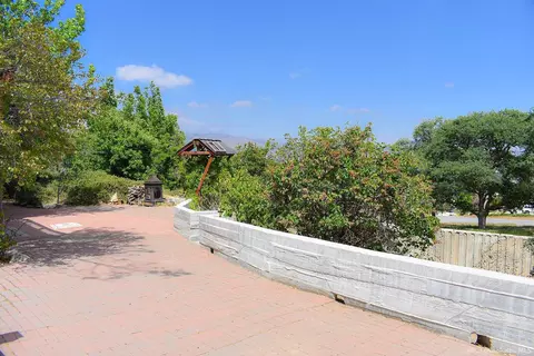 21605 Belmont Dr, Tehachapi, CA 93561 photo 3