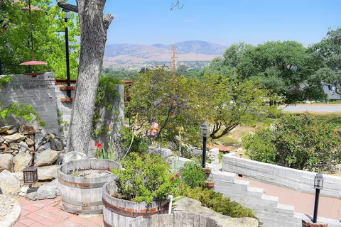 21605 Belmont Dr, Tehachapi, CA 93561 photo 5