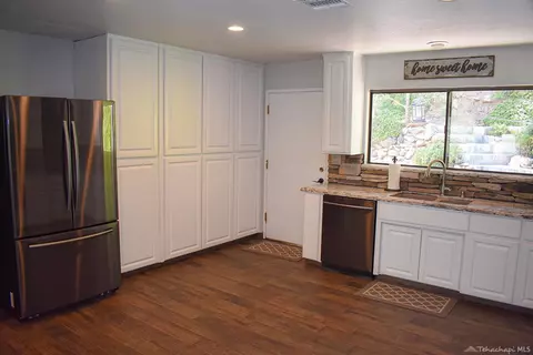 21605 Belmont Dr, Tehachapi, CA 93561 photo 11