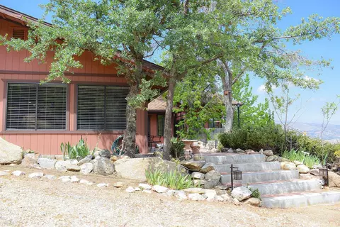 21605 Belmont Dr, Tehachapi, CA 93561 photo 6