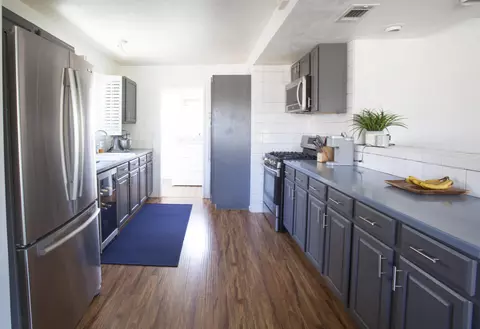 45551 E 3rd St, Lancaster, CA 93535 photo 2
