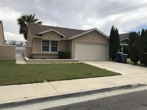 37124 E 29th Place Pl, Palmdale, CA 93550 photo 2