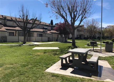 44544 E 15th St UNIT 12, Lancaster, CA 93535 photo 5