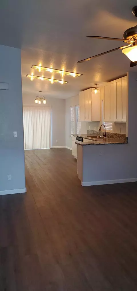 2304 Rangeview Dr, Rosamond, CA 93560 photo 8
