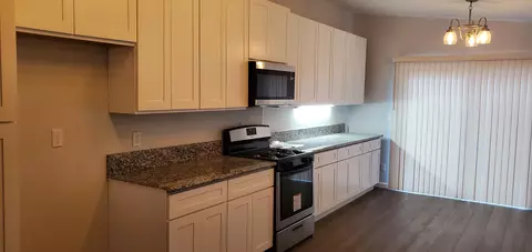 2304 Rangeview Dr, Rosamond, CA 93560 photo 9