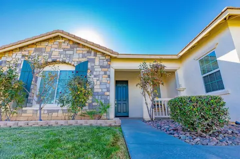 41736 Firenze St, Lancaster, CA 93536 photo 2