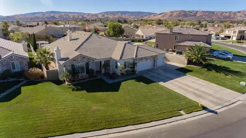 41736 Firenze St, Lancaster, CA 93536 photo 5